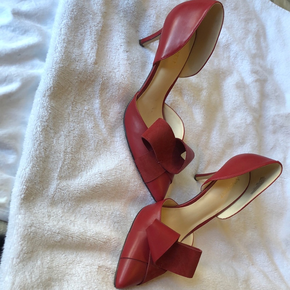 Nine West ladies red heels